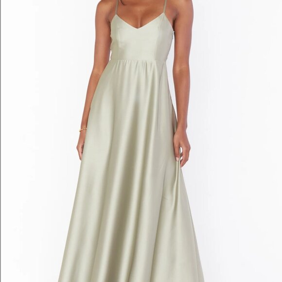 💚✨ Show Me Your Mumu Faith Maxi Dress – Moss Green Satin (XL) ✨💚 - Picture 2 of 14